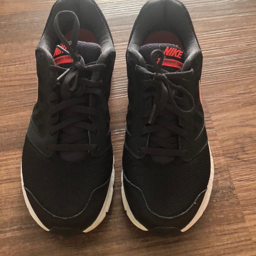 Nike Downshifter 6 running shoes